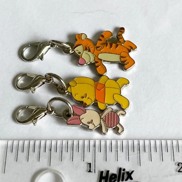 Vintage Disney Winnie The Pooh Tigger Piglet 6 Clip Charms Purse Zipper Pull - Picture 10 of 11